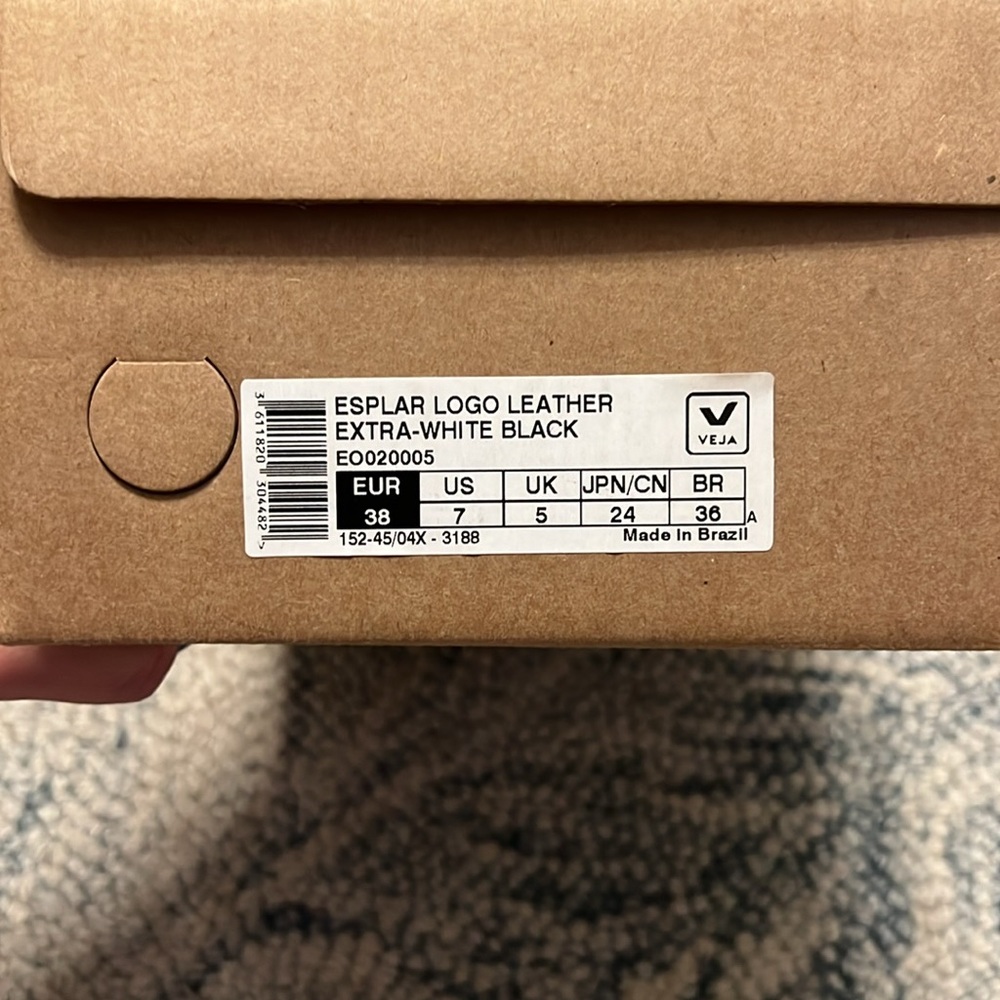 Veja Esplar Logo Leather Extra White - Picture 4 of 4